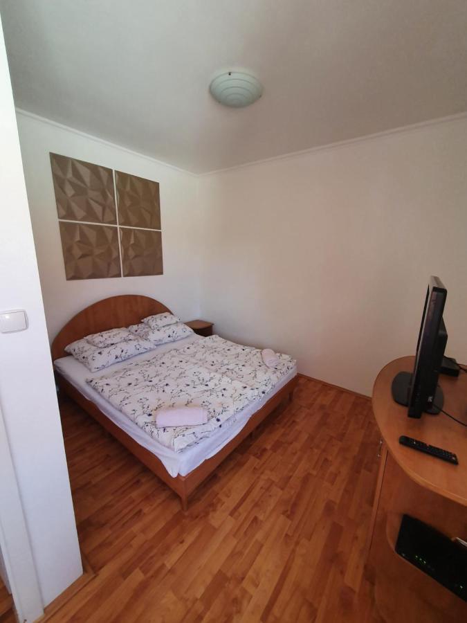 Fischer Apartman 3 Hajdúszoboszló Exterior foto