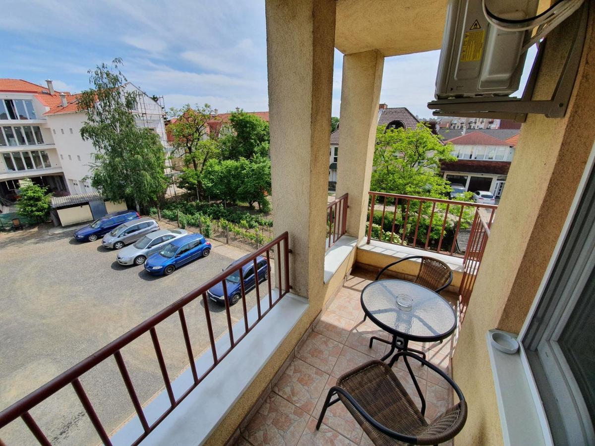 Fischer Apartman 3 Hajdúszoboszló Exterior foto